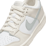 Nike Dunk Low (GS) Angle 4