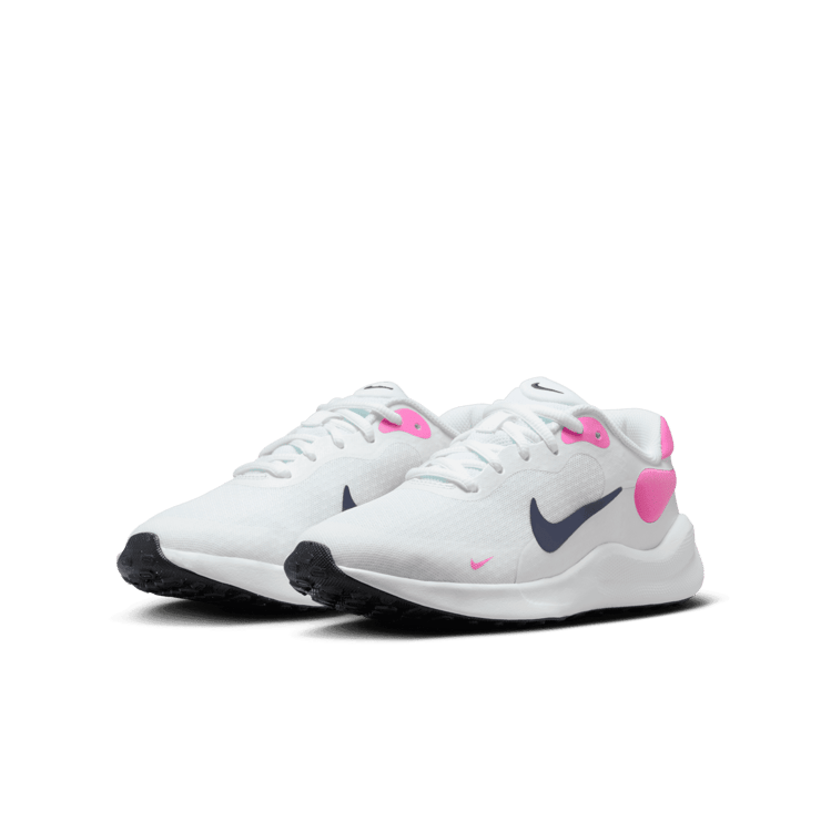 Nike Revolution 7 (GS) Angle 2