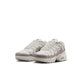 Nike Air Max Plus (PS) Angle 2