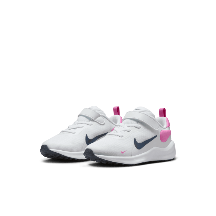 Nike Revolution 7 (PS) Angle 2