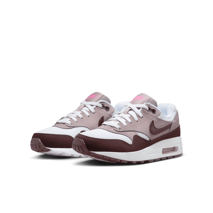 Nike Air Max 1 (GS) Angle 2