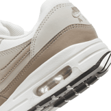 Nike Air Max 1 (GS) Angle 5