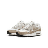 Nike Air Max 1 (GS) Angle 2