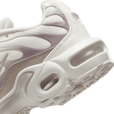 Nike Air Max Plus (GS) Angle 5