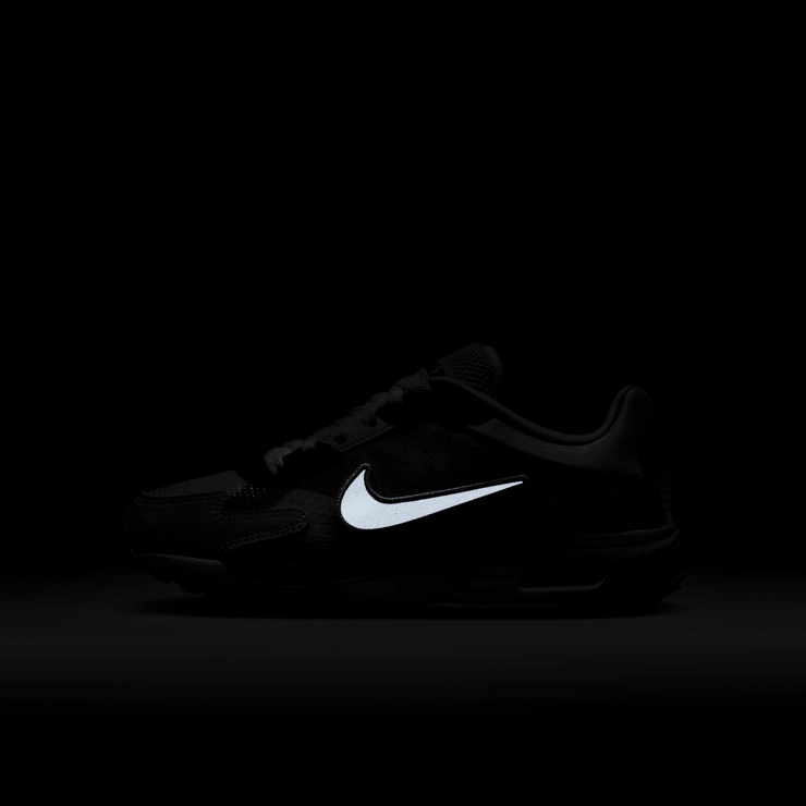 Nike Air Max Solo (GS) Angle 7