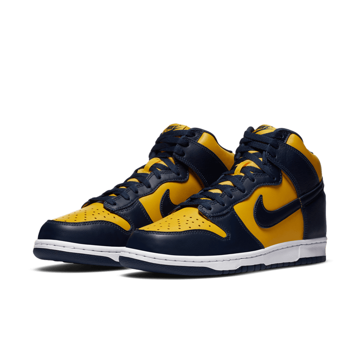 Nike Dunk High Michigan (2020) Angle 2