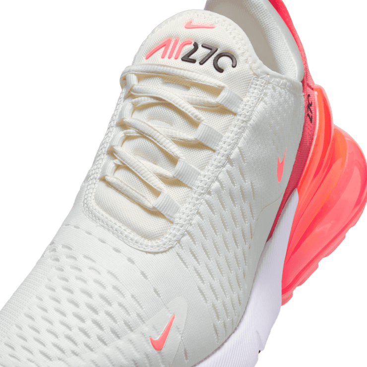 Nike Air Max 270 Angle 4