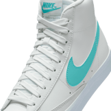 Nike Blazer Mid '77 (GS) Angle 4