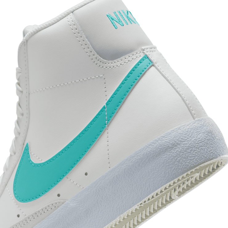 Nike Blazer Mid '77 (GS) Angle 5