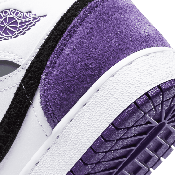 Air Jordan 1 Mid SE  'Varsity Purple' (GS) Angle 5