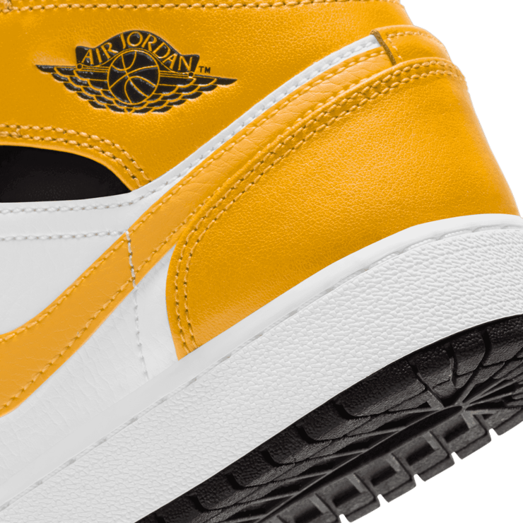 Air Jordan 1 Mid 'University Gold' (GS) Angle 5