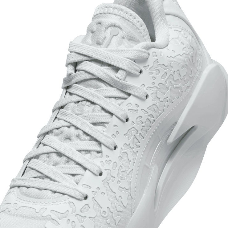 Nike Jordan Zion 3 'Sanctuary - White' (GS) Angle 4