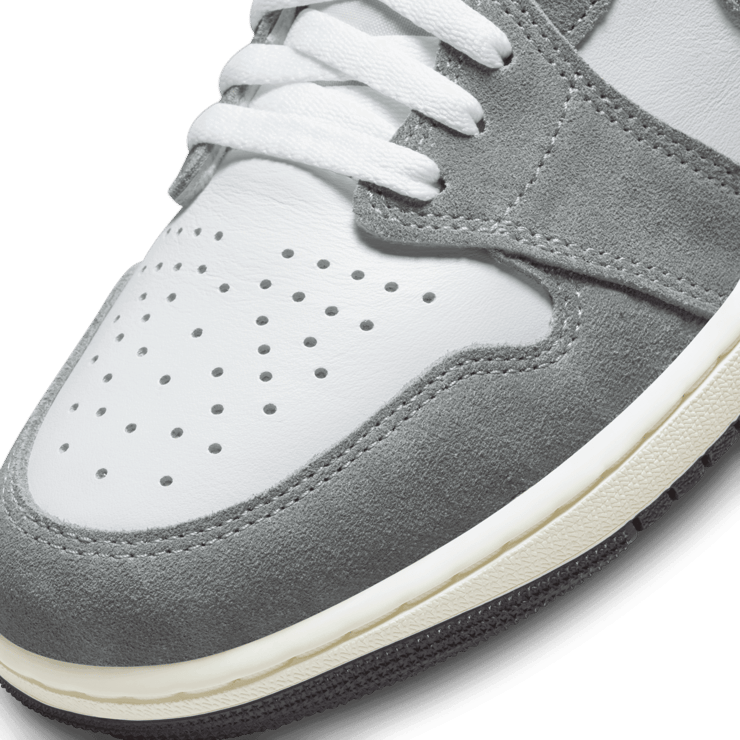 Air Jordan 1 Retro High OG Washed Heritage Angle 4