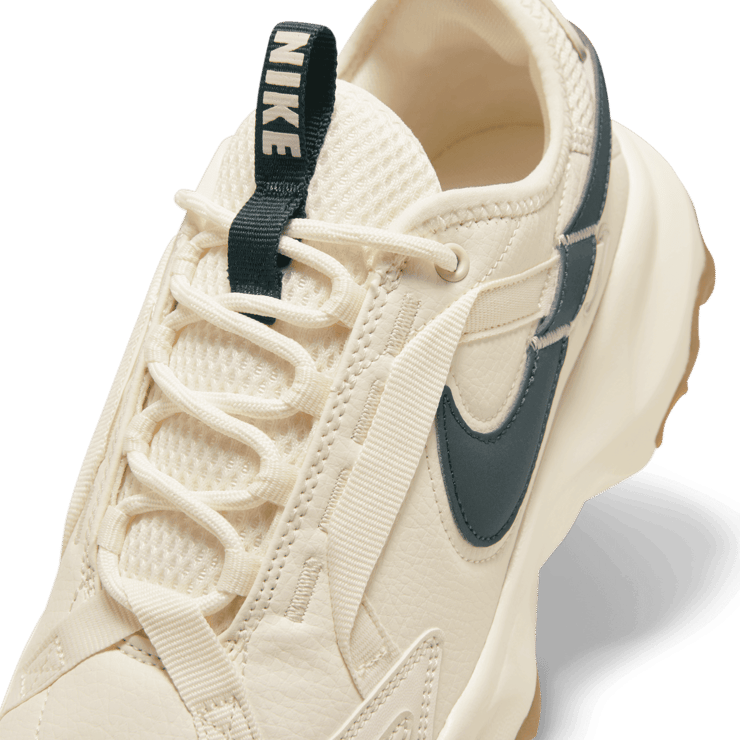 Nike TC 7900 Angle 4