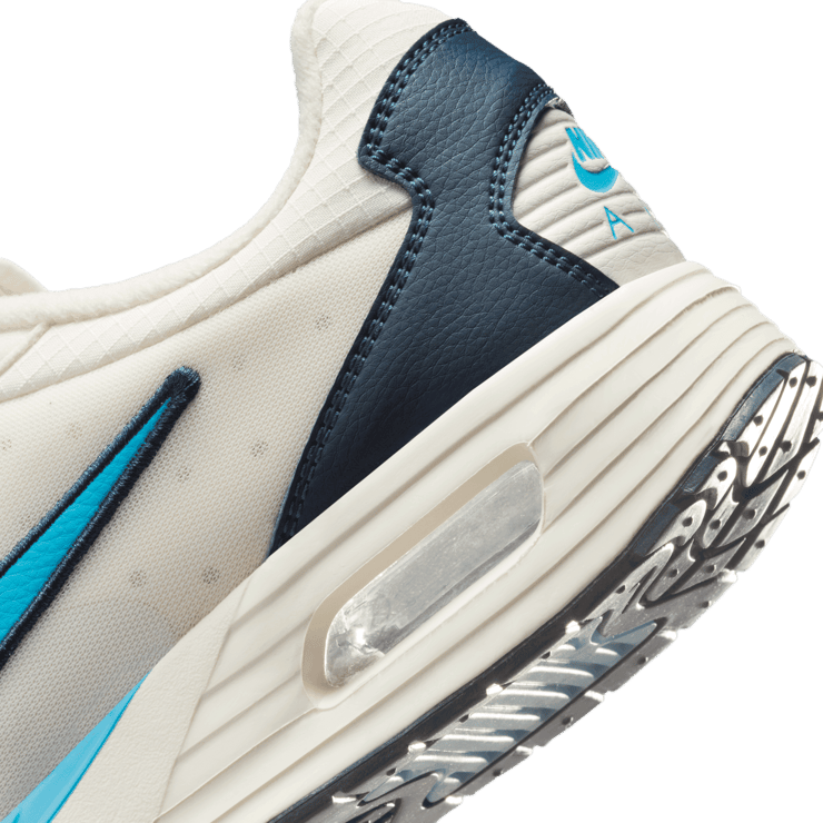 Nike Air Max Solo Angle 5