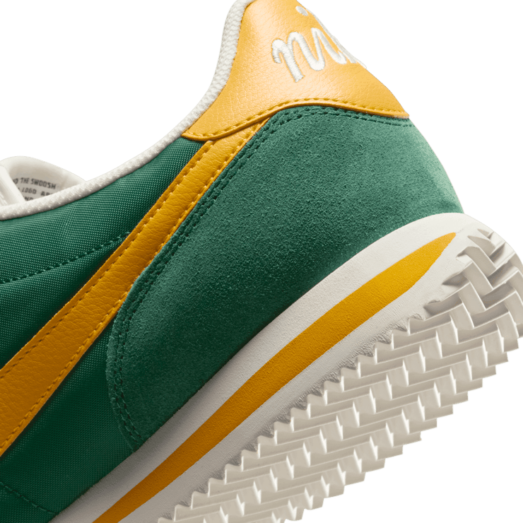 Nike Cortez Oregon Angle 5
