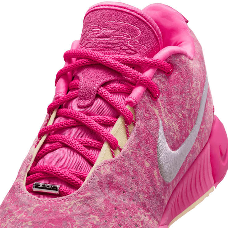 Nike LeBron 21 The World is Your Oyster Angle 4