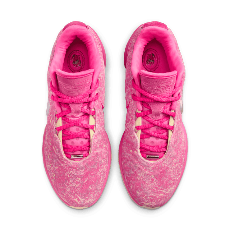 Nike LeBron 21 The World is Your Oyster Angle 1