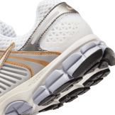 Nike Zoom Vomero 5 Angle 5