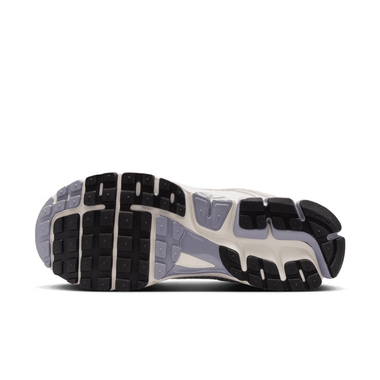 Nike Zoom Vomero 5 Angle 0