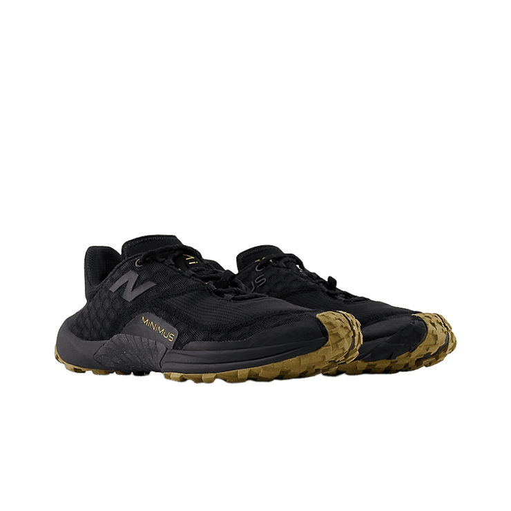 New Balance Minimus Trail Black Beige Angle 2