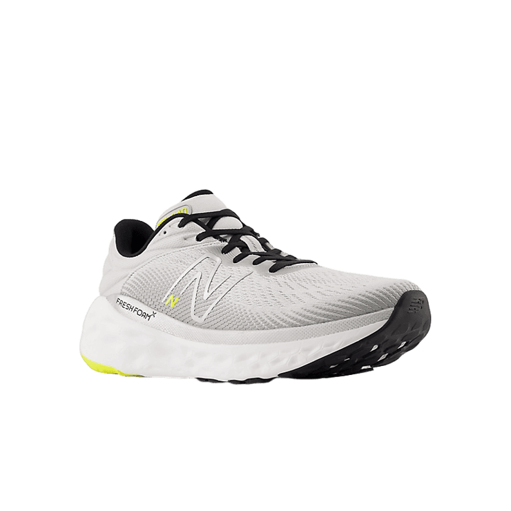 New Balance Fresh Foam X 840v1 Grey Yellow Angle 2