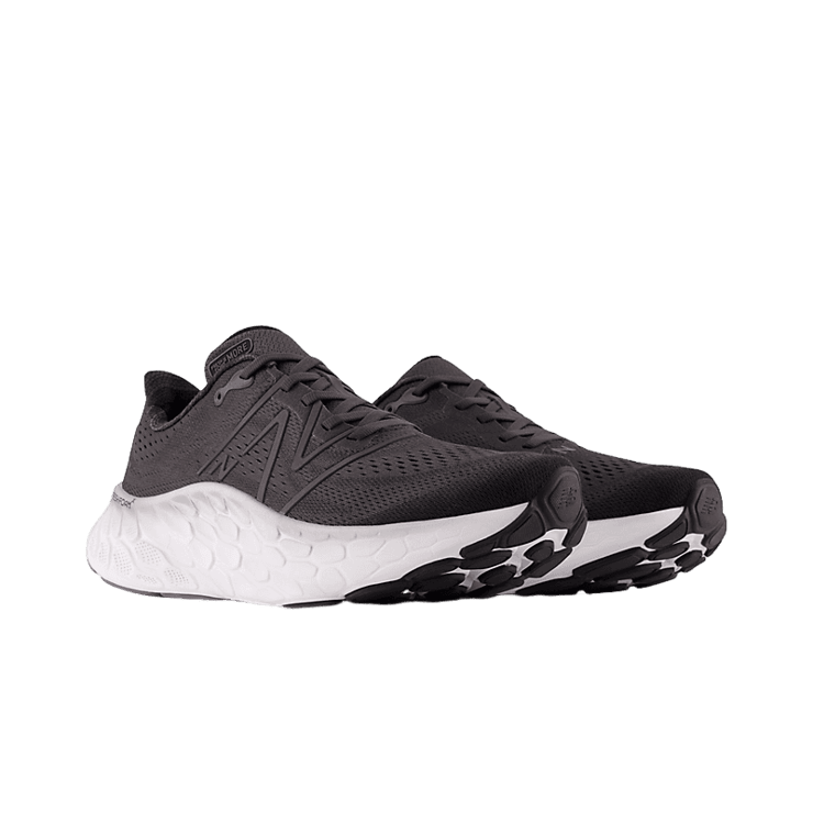 New Balance Fresh Foam X More V4 Black Angle 2