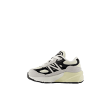 New Balance 990v6 Grey Black (GS) Angle 0