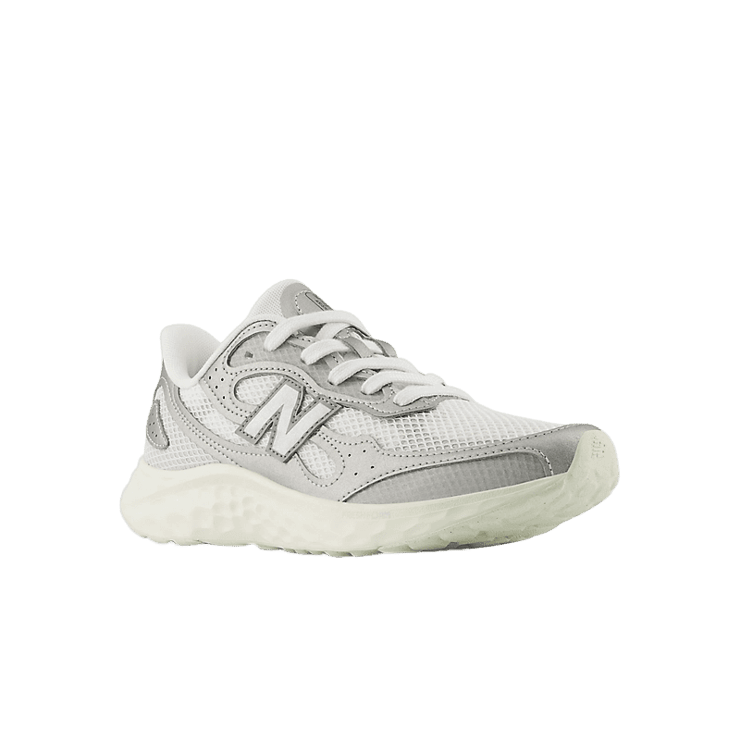 New Balance Fresh Foam Arishi v4 Grey White (W) Angle 2