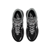 New Balance FuelCell 990v6 Black Grey (GS) Angle 1