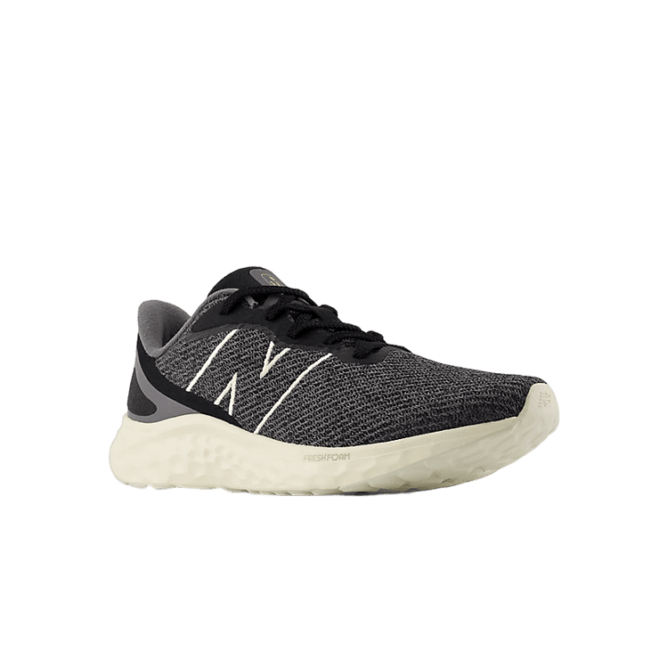 New Balance Fresh Foam Arishi v4 Black Grey Beige Angle 2