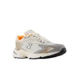 New Balance 725V1 White Orange Grey Angle 2