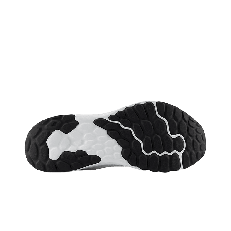 New Balance Fresh Foam Arishi v4 White Black Red Angle 3