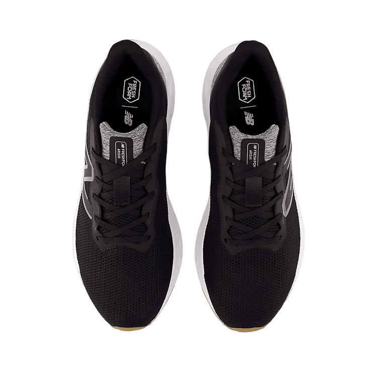 New Balance Fresh Foam Arishi v4 Black Grey Beige Angle 1