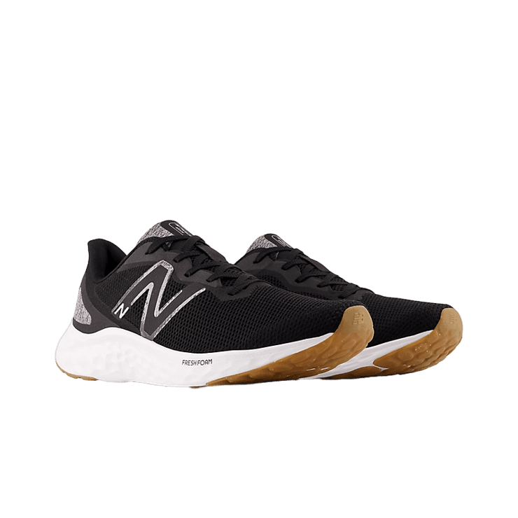 New Balance Fresh Foam Arishi v4 Black Grey Beige Angle 2
