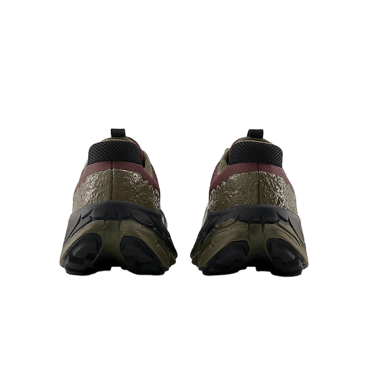 New Balance Fresh Foam X More Trail v3 Black Green Angle 4