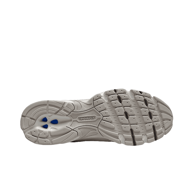 New Balance 530 Beige White Angle 2