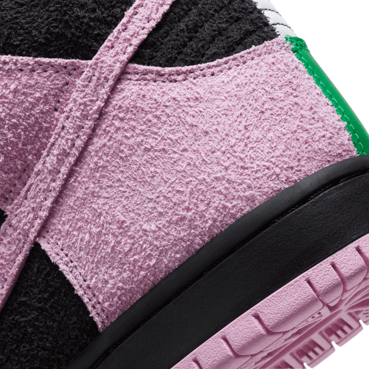 Nike SB Dunk High Invert Celtics Angle 5
