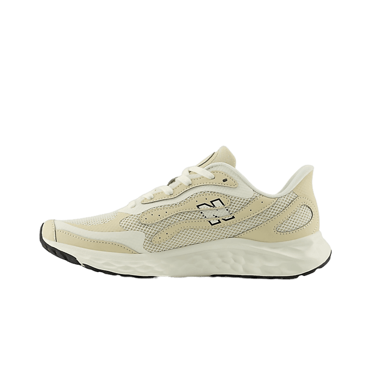 New Balance Fresh Foam Arishi v4 Beige Black Angle 0