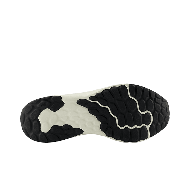 New Balance Fresh Foam Arishi v4 Beige Black Angle 3