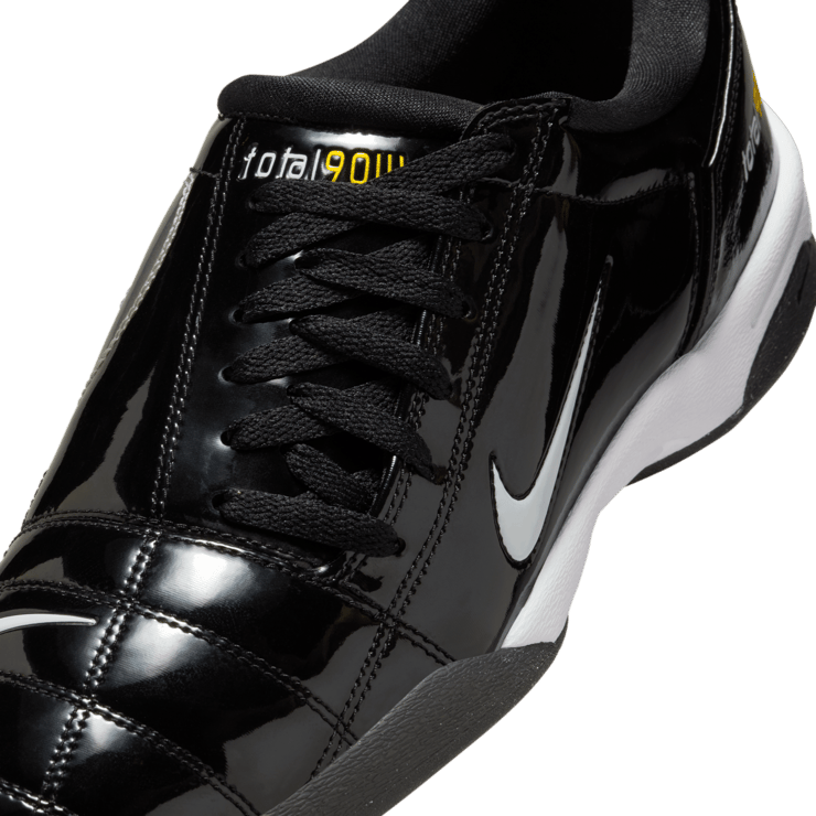 Nike Total 90 III SP Black Angle 7