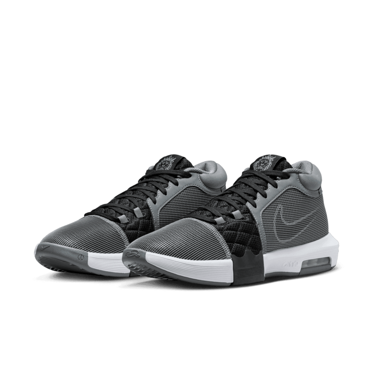 Nike LeBron Witness 8 Basketball Angle 2