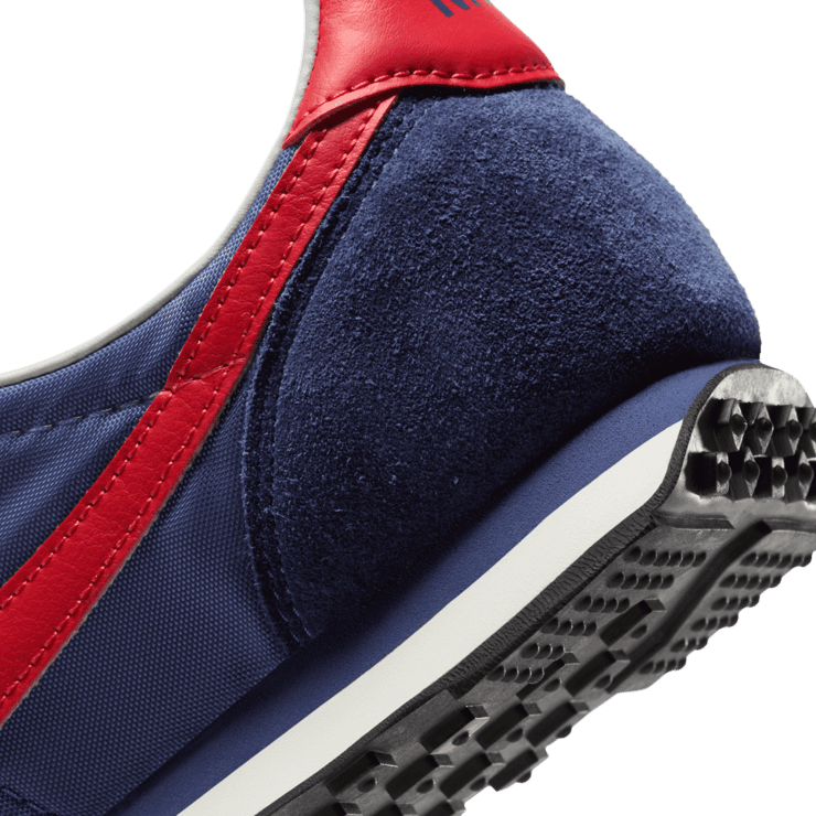Nike Waffle Trainer 2 SP Angle 5