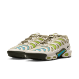 Nike Air Max Plus Drift Angle 2