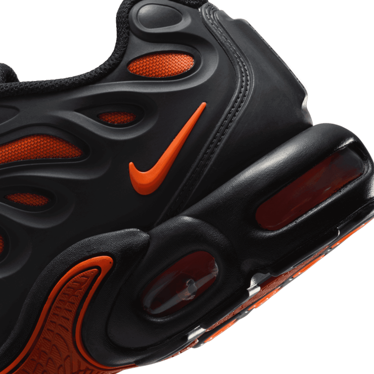 Nike Air Max Plus Drift Angle 5