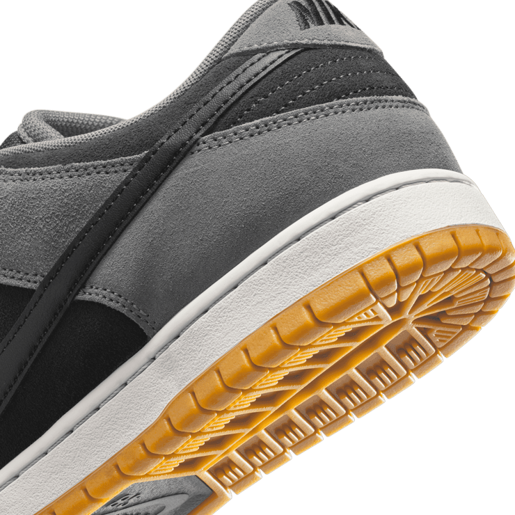 Nike SB Dunk Low Dark Smoke Grey Black Gum Angle 5