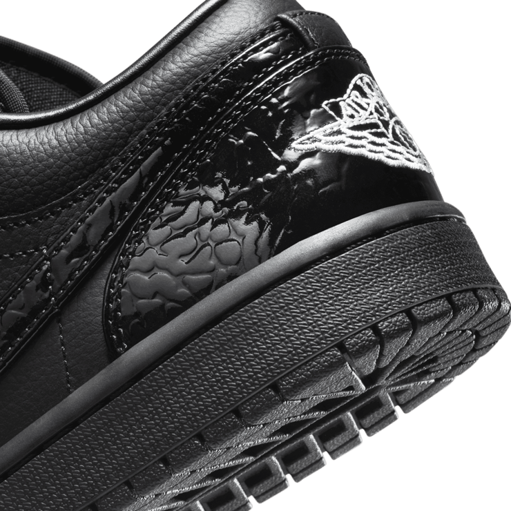 Air Jordan 1 Low SE Patent Elephant Black (W) Angle 5
