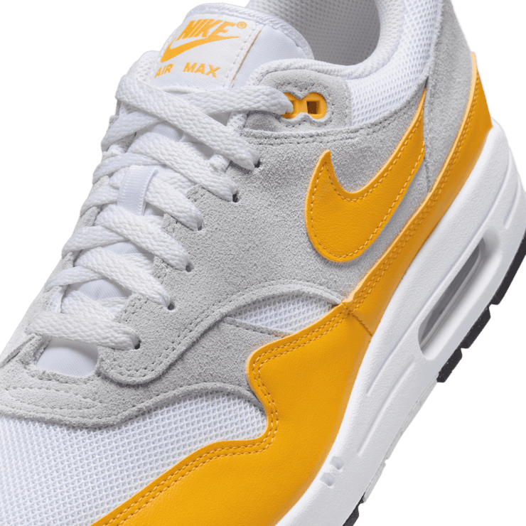 Nike Air Max 1 White University Gold Angle 4