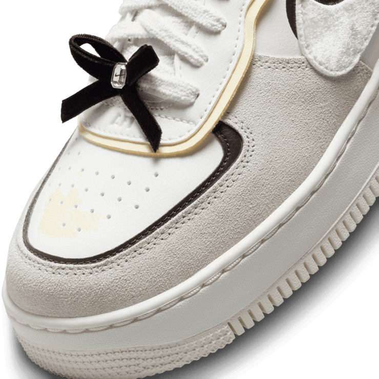 Nike Air Force 1 Shadow Black Bow (W) Angle 4