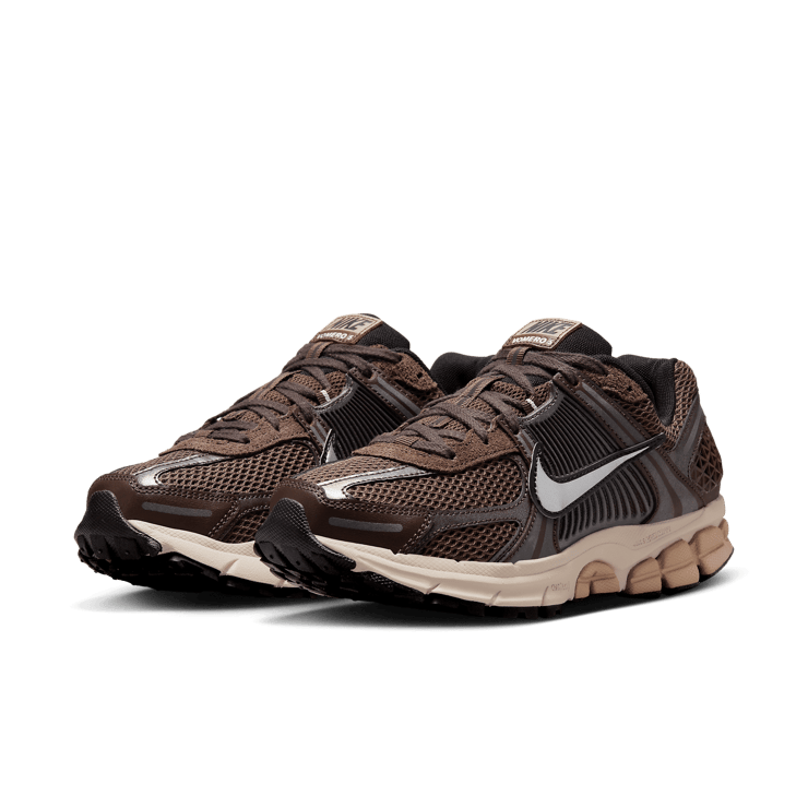 Nike Zoom Vomero 5 Baroque Brown (W) Angle 2